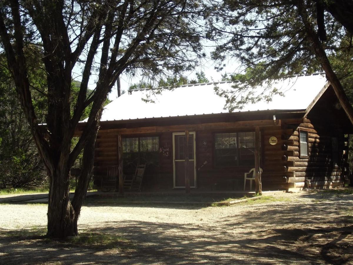A Peace Of Heaven Cabins And Rv Vanderpool Exteriér fotografie