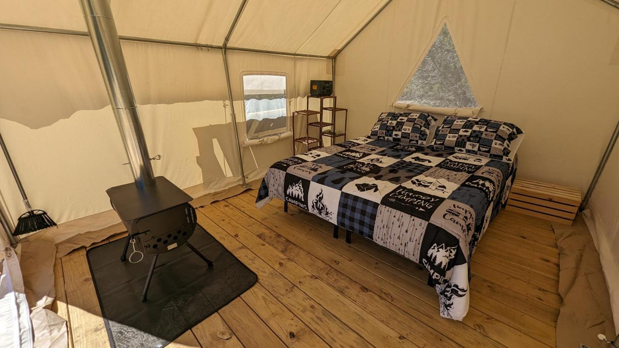 A Peace Of Heaven Cabins And Rv Vanderpool Exteriér fotografie