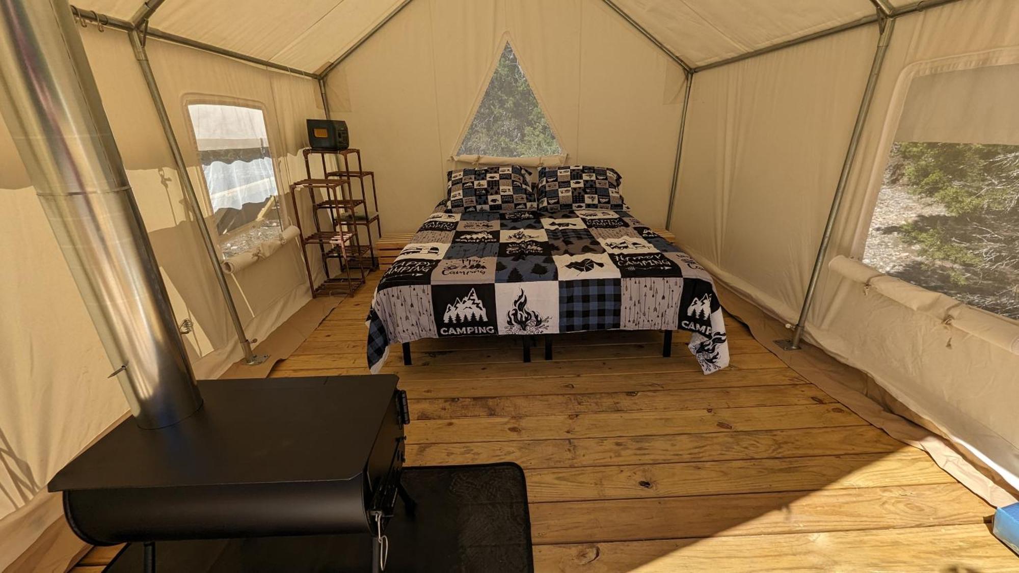 A Peace Of Heaven Cabins And Rv Vanderpool Exteriér fotografie