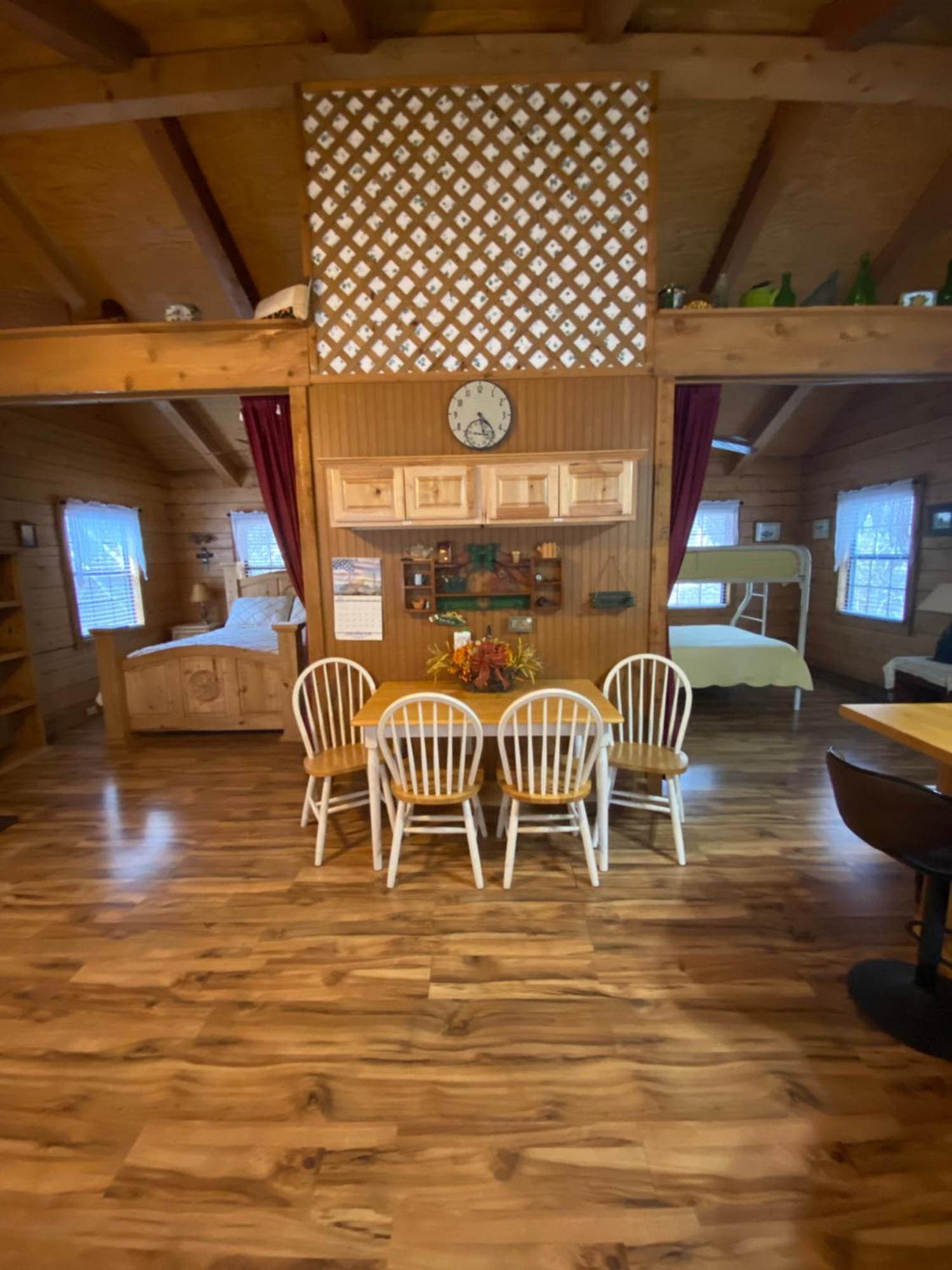 A Peace Of Heaven Cabins And Rv Vanderpool Exteriér fotografie